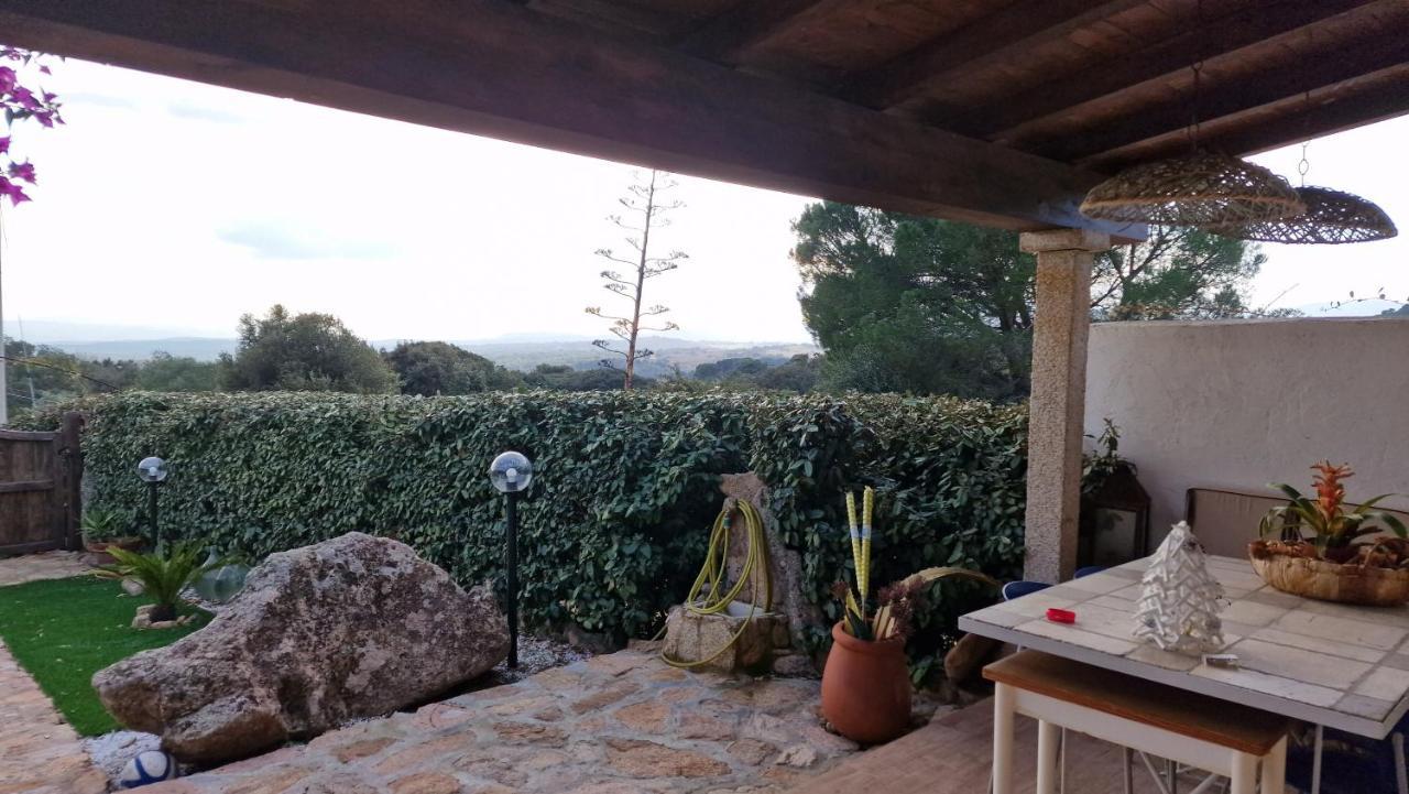 Villa Rifugio Monte Pino Telti Exterior foto