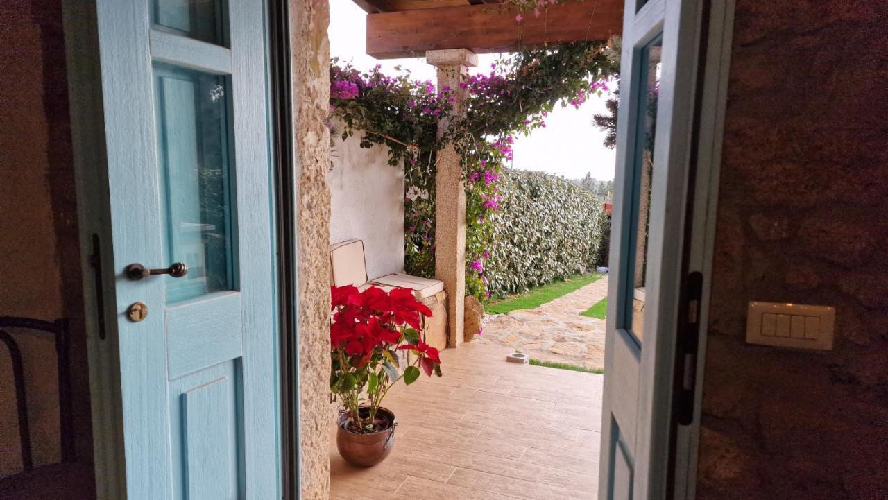 Villa Rifugio Monte Pino Telti Exterior foto