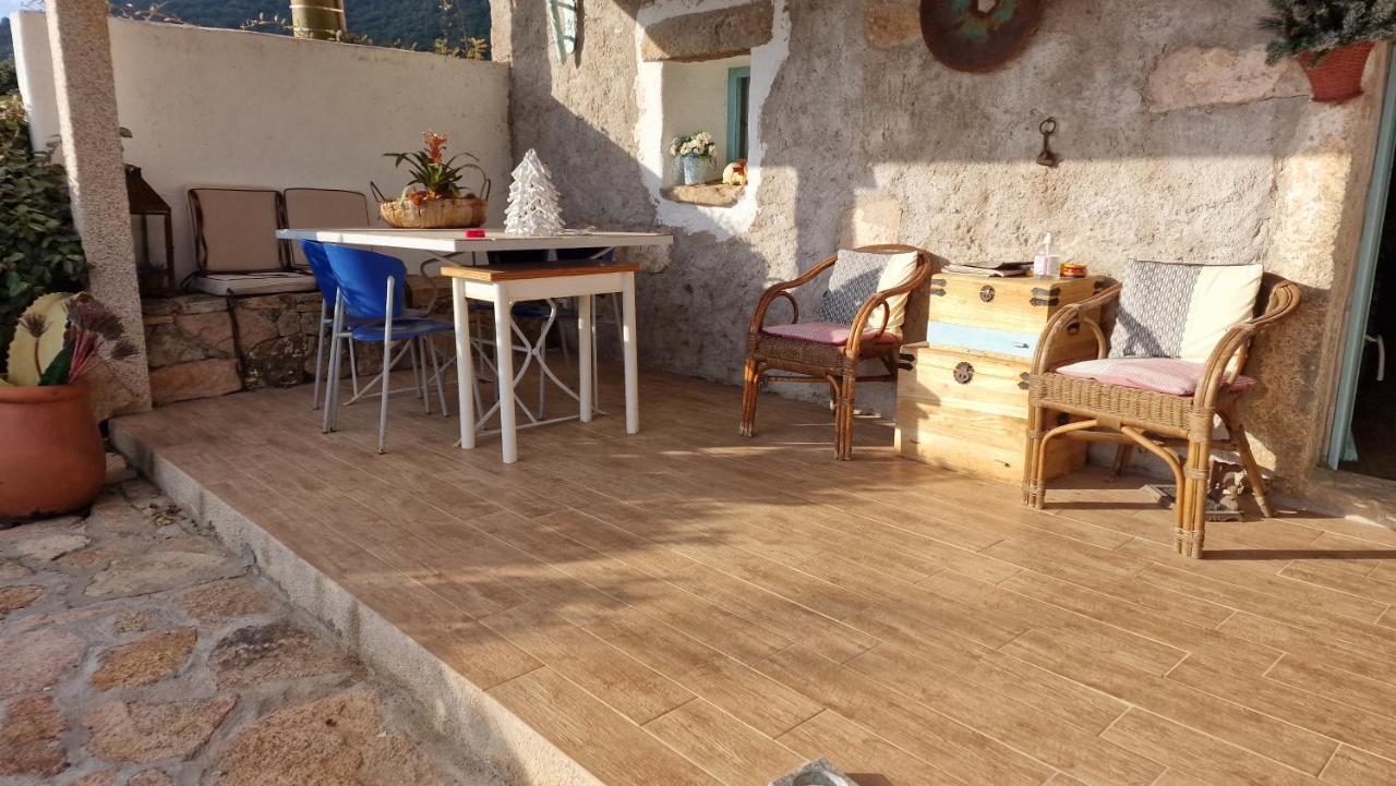 Villa Rifugio Monte Pino Telti Exterior foto